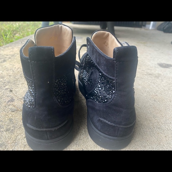 Shoes - Picture 3 of 6